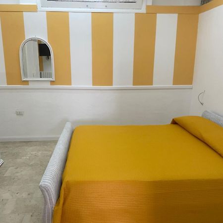 B&B Villa Delle Rondini Вибо Валентия Марина Экстерьер фото