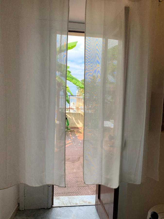 B&B Villa Delle Rondini Вибо Валентия Марина Экстерьер фото