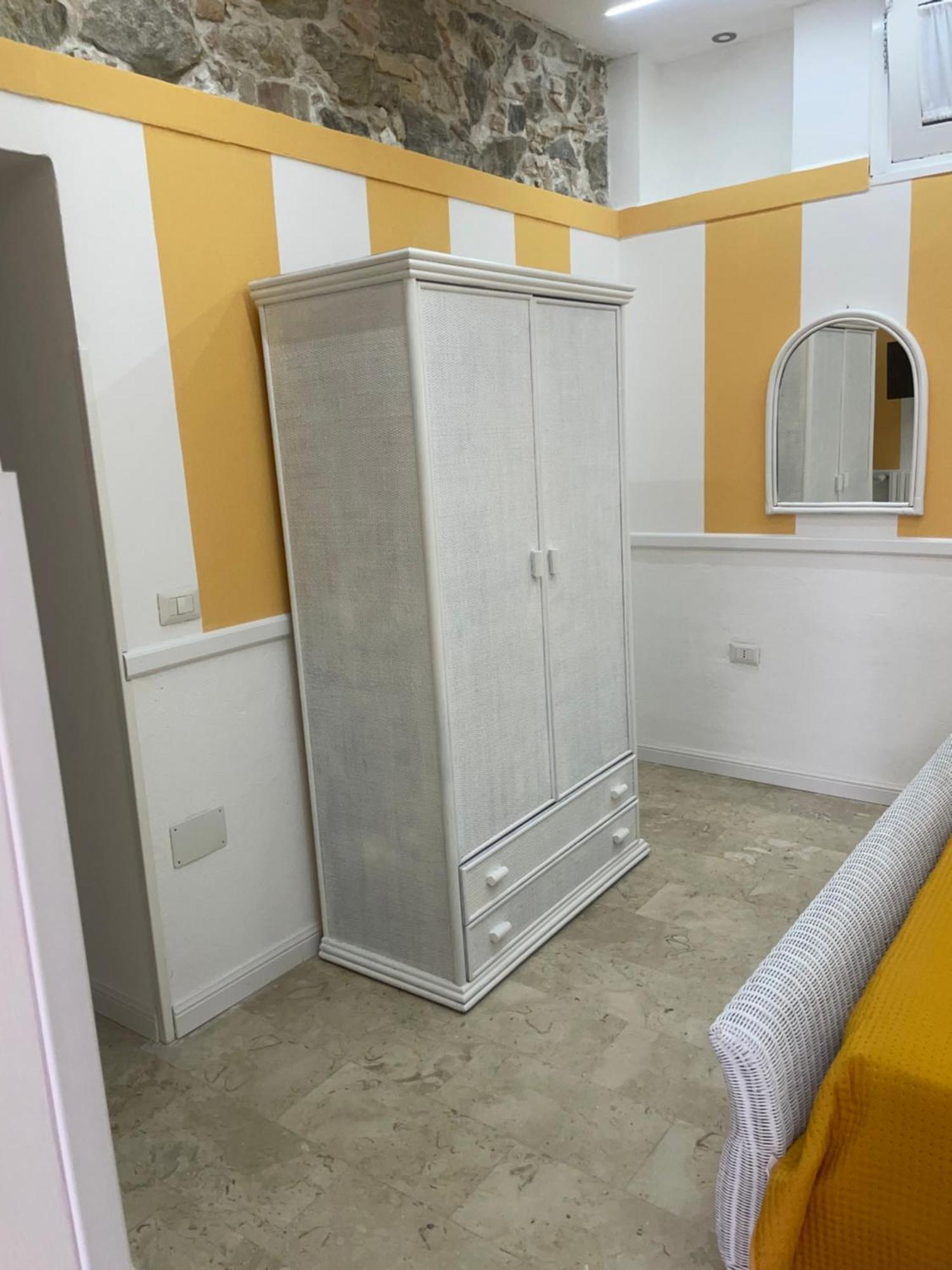 B&B Villa Delle Rondini Вибо Валентия Марина Экстерьер фото