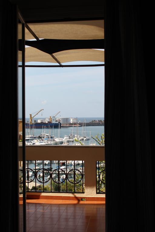 B&B Villa Delle Rondini Вибо Валентия Марина Экстерьер фото