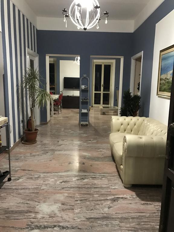 B&B Villa Delle Rondini Вибо Валентия Марина Экстерьер фото