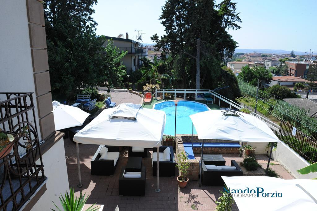 B&B Villa Delle Rondini Вибо Валентия Марина Экстерьер фото
