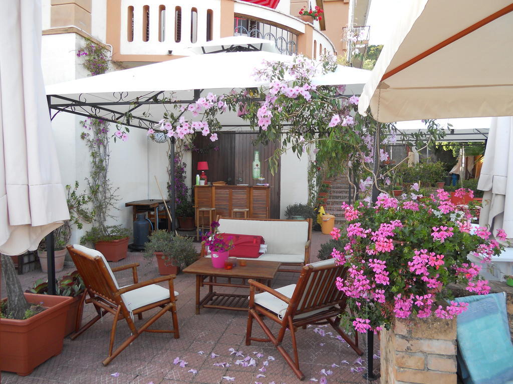 B&B Villa Delle Rondini Вибо Валентия Марина Экстерьер фото