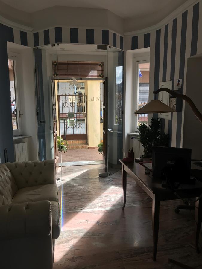 B&B Villa Delle Rondini Вибо Валентия Марина Экстерьер фото